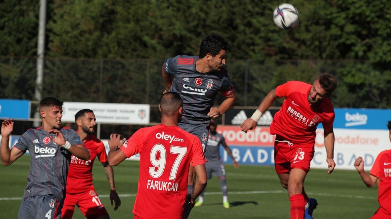 Beşiktaş, hazırlık maçında Ümraniyespor&#039;u 4-0 mağlup etti