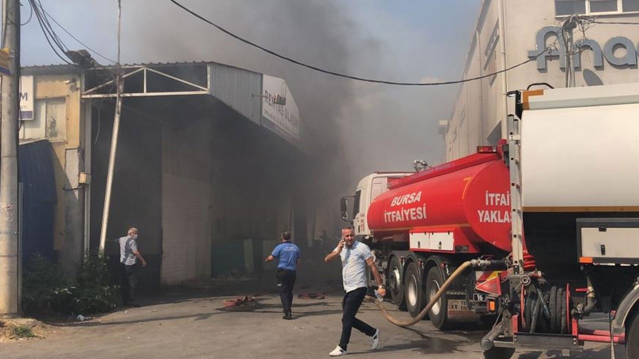 Bursa&#039;da tekstil fabrikasında korkutan yangın