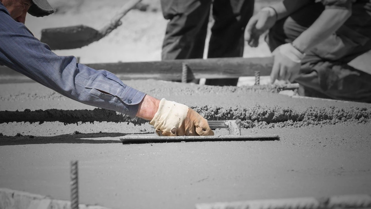 Çimentocular müteahhitlere seslendi: Daire fiyatları yüzde 50 düşsün, bedava verelim