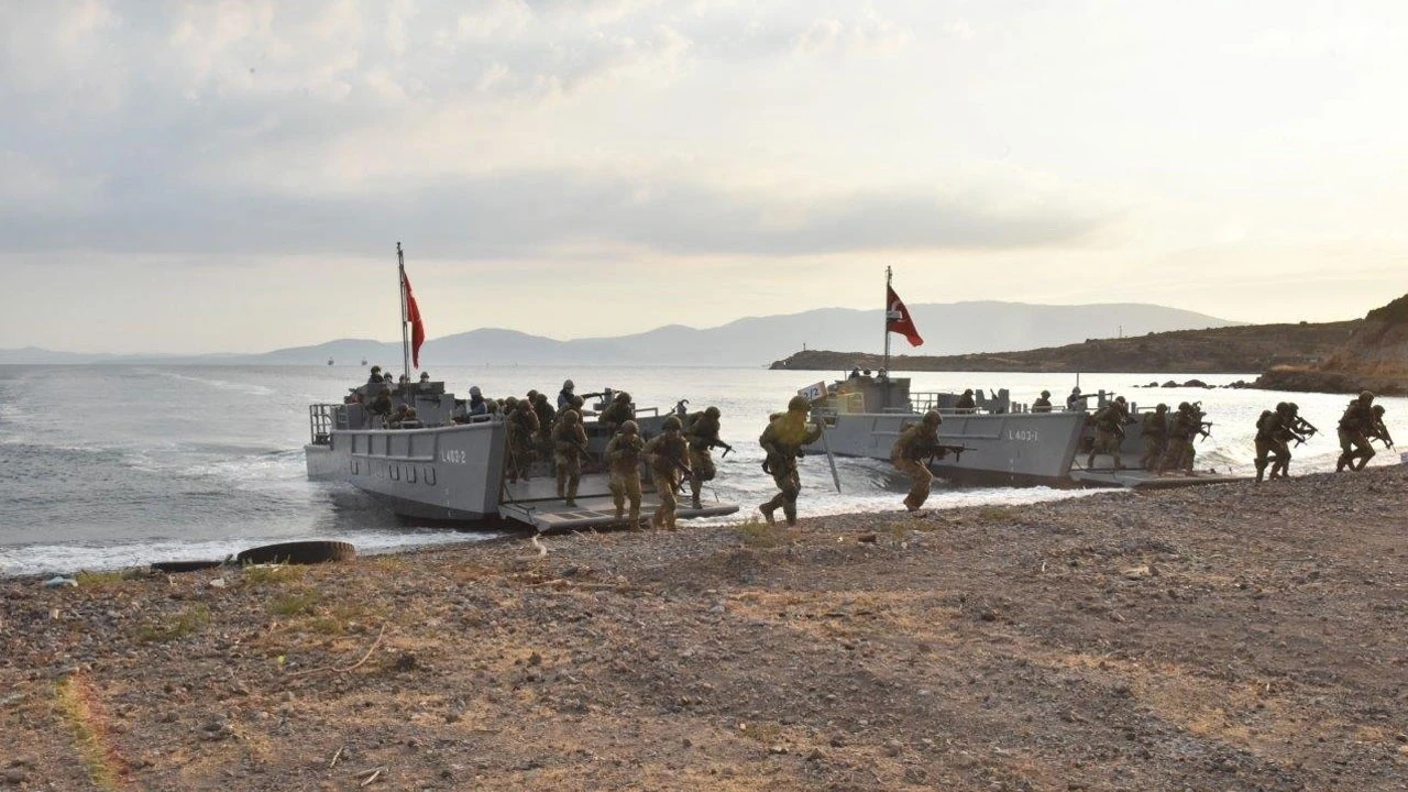 Ege'de Mehmetçik'ten gövde gösterisi