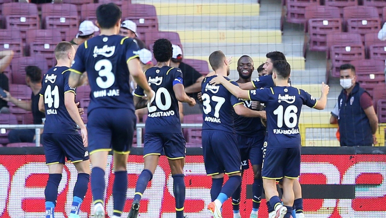 Fenerbahçe, Hatayspor&#039;u deplasmanda devirdi! 1-2