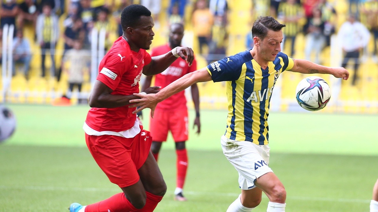 Fenerbahçe, Sivasspor ile puanları paylaştı! Maç sonucu: 1-1