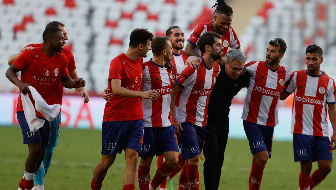 Fraport TAV Antalyaspor, Öznur Kablo Yeni Malatyaspor&#039;u 1-0 yendi