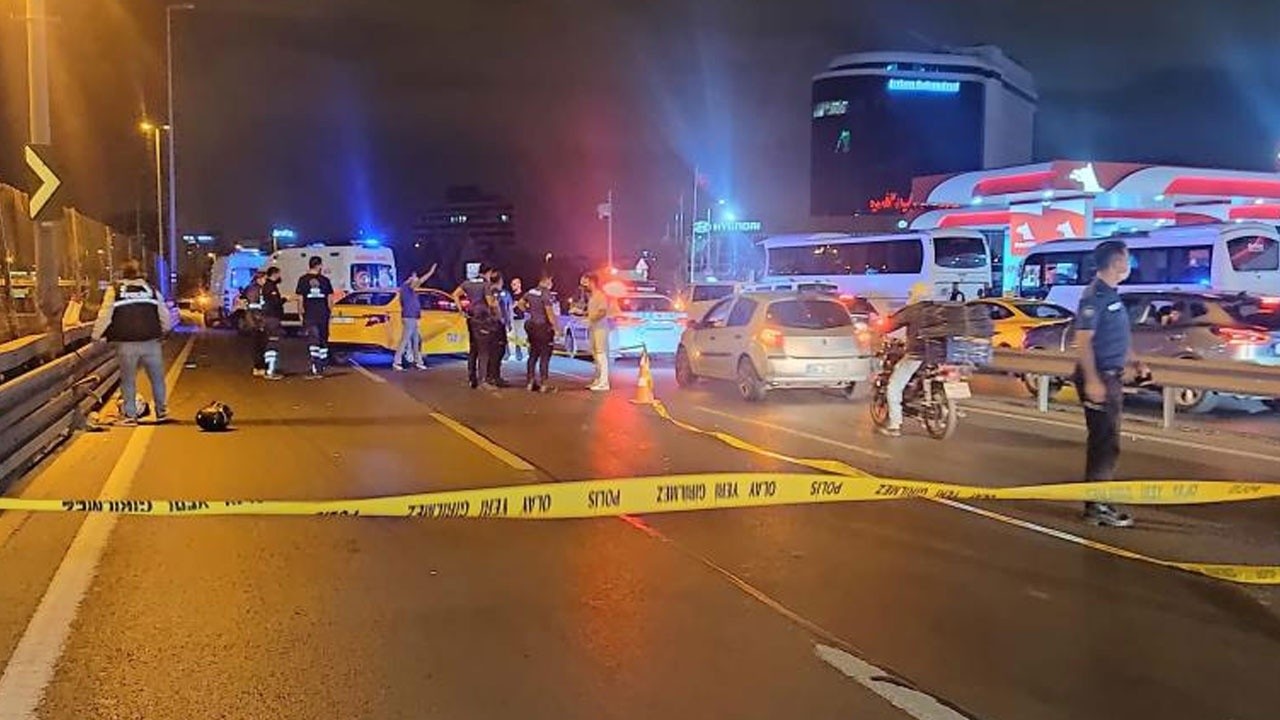 İstanbul&#039;da feci motosiklet kazası: 2 ölü