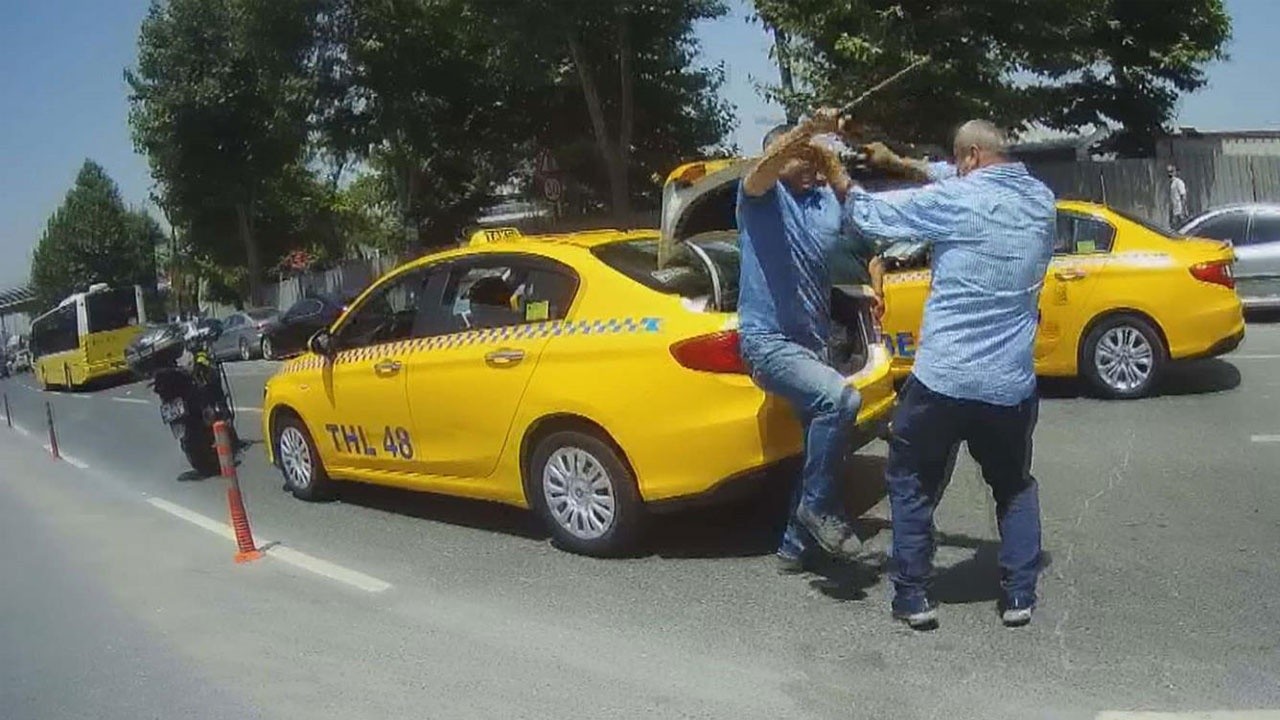 İstanbul Taksiciler Odası Esnaf Başkanı Eyüp Aksu, İBB&#039;yi eleştirdi, formülünü açıkladı! Taksicinin cebi dolarsa sorun çözülür