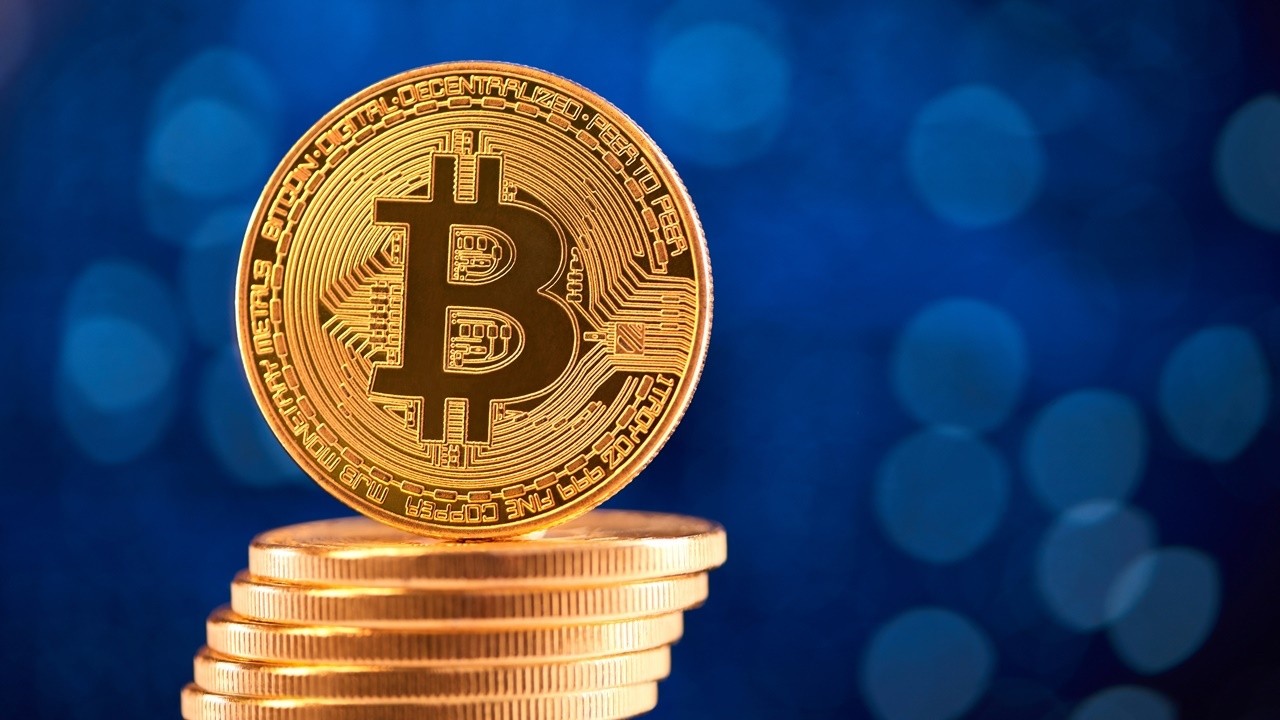Kripto paralarda zirve günü: Bitcoin, Ripple ve Polkadot fiyatları uçtu
