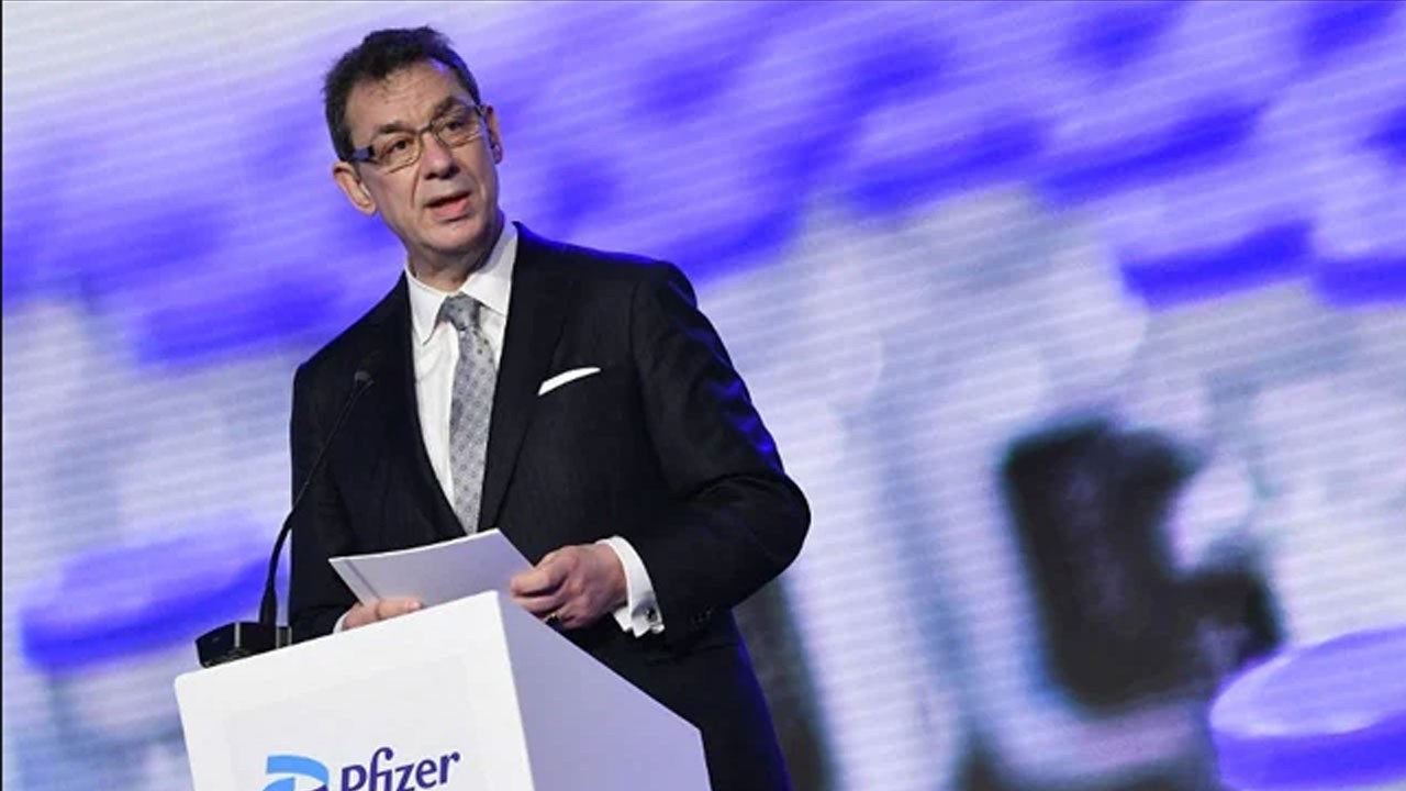 Pfizer&#039;ın CEO&#039;su Albert Bourla&#039;dan çarpıcı aşı açıklaması