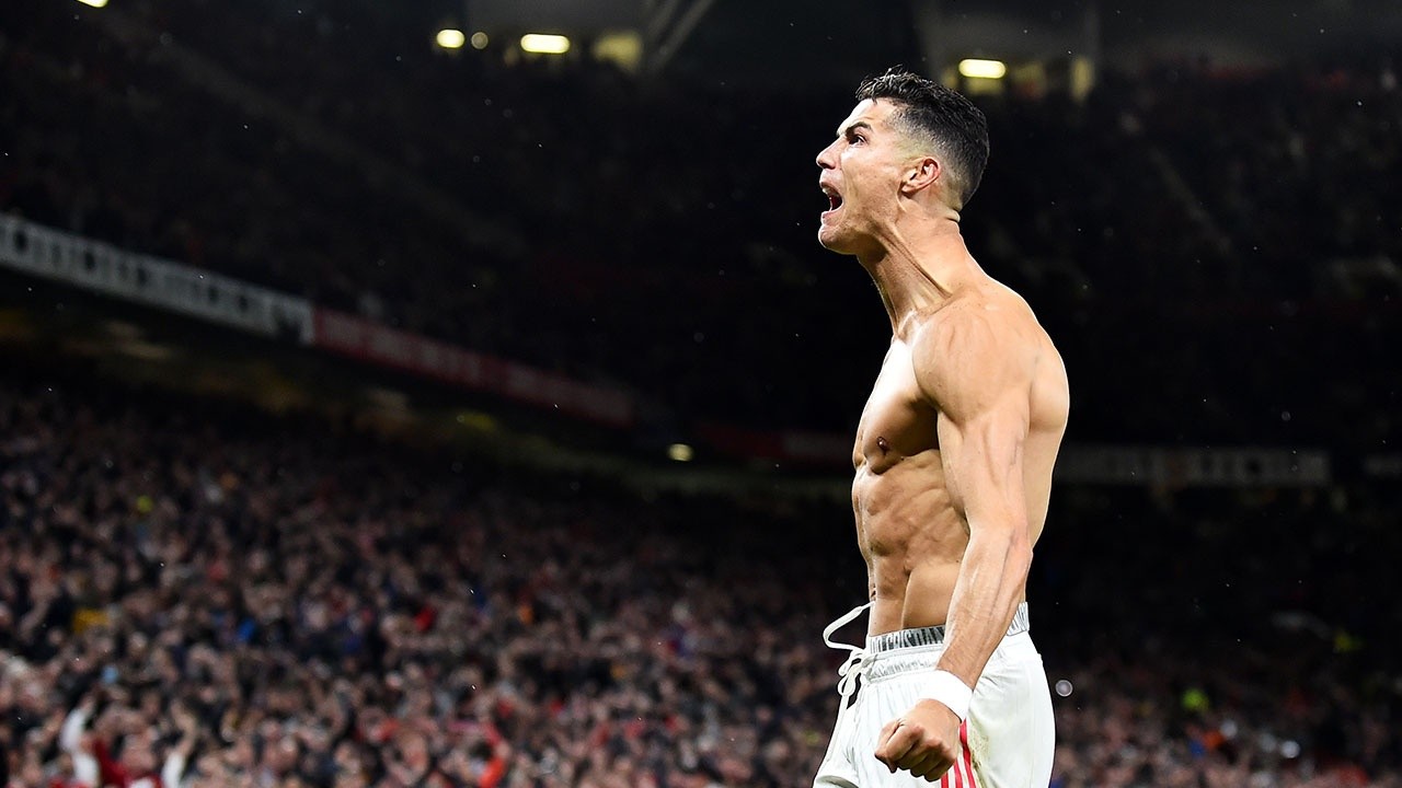 Ronaldo, Manchester United&#039;ı taşıdı