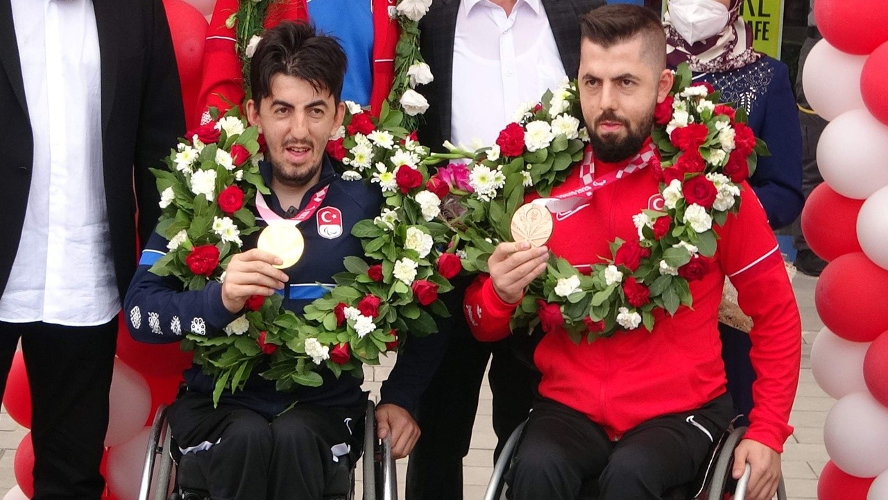 Şampiyonlara Trabzon’da mehterli karşılama