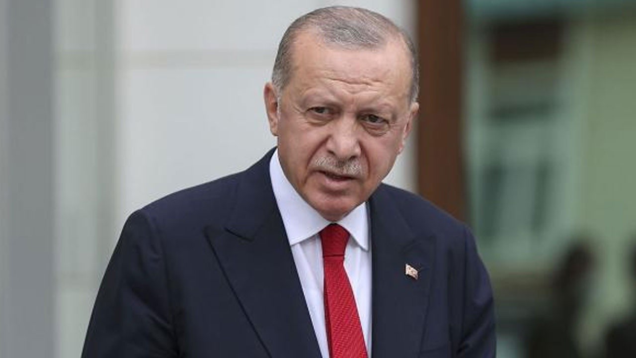 Son dakika... Cumhurbaşkanı Erdoğan Akşener&#039;e sert sözler: Zulüm 1453&#039;te başladı diyenler ile nasıl birlikte oluyorsun?