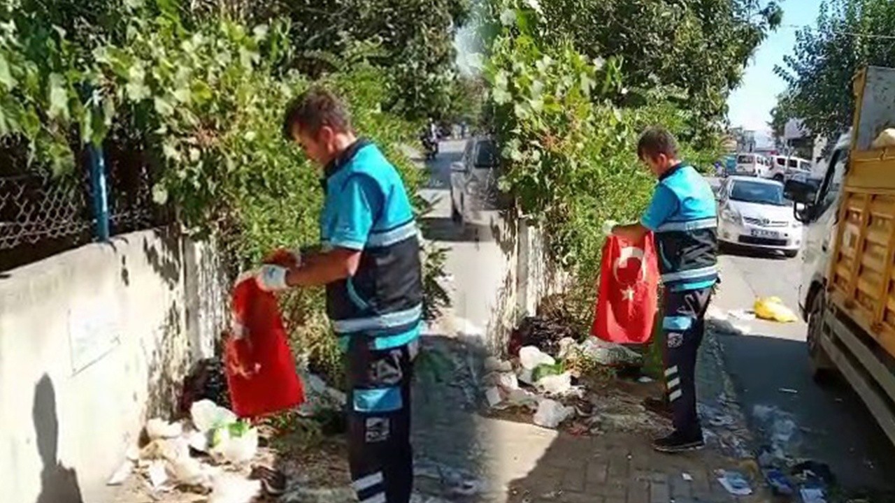 Temizlik işçisinin Türk bayrağı hassasiyeti herkesi duygulandırdı