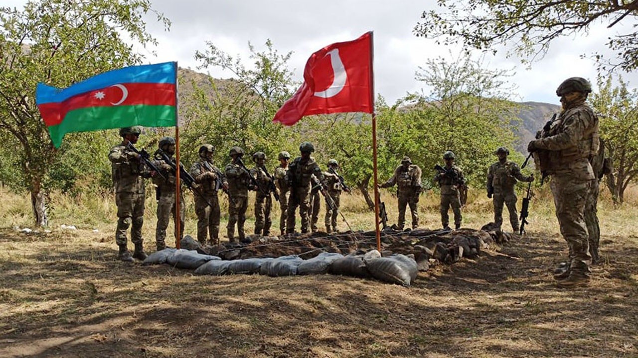 Türkiye ve Azerbaycan&#039;dan ortak tatbikat