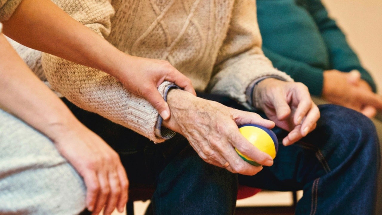 &#039;Covid-19 yalnızlığı Alzheimer riskini artırıyor&#039;