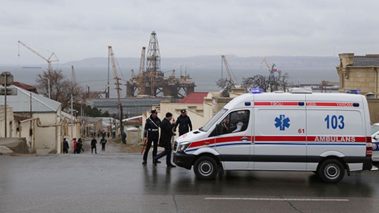 Azerbaycan&#039;da silahlı Ermeni gruplardan ambulanslı provokasyon