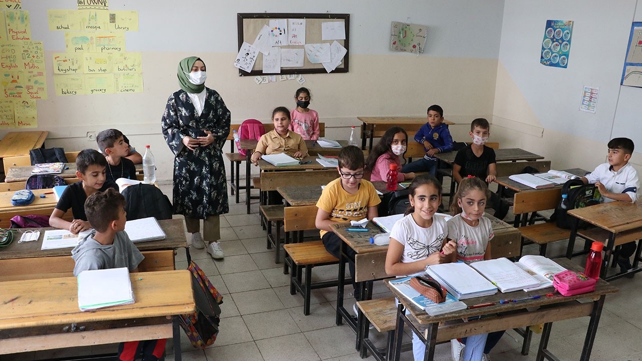 Bu okulda herkes akraba: Adaş ve soydaş öğrencilere sıfatlı çözüm