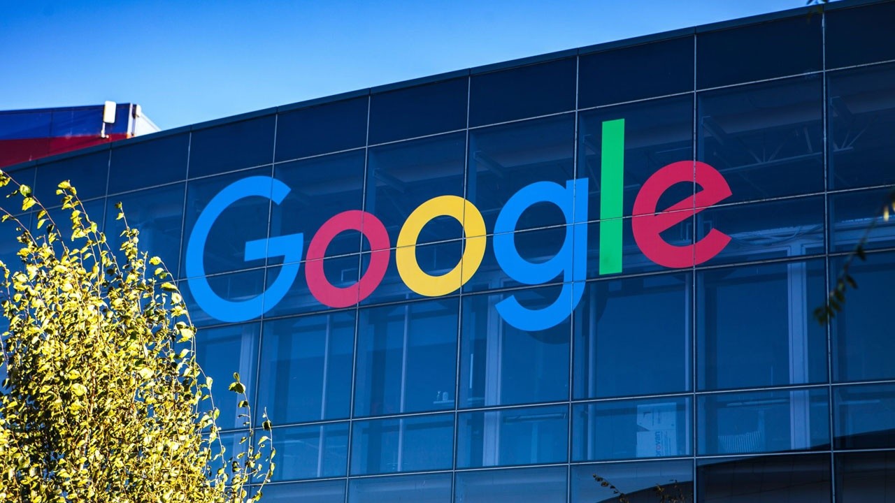 Google&#039;den flaş karar: Reşit olmayanların görsellerini kaldıracak