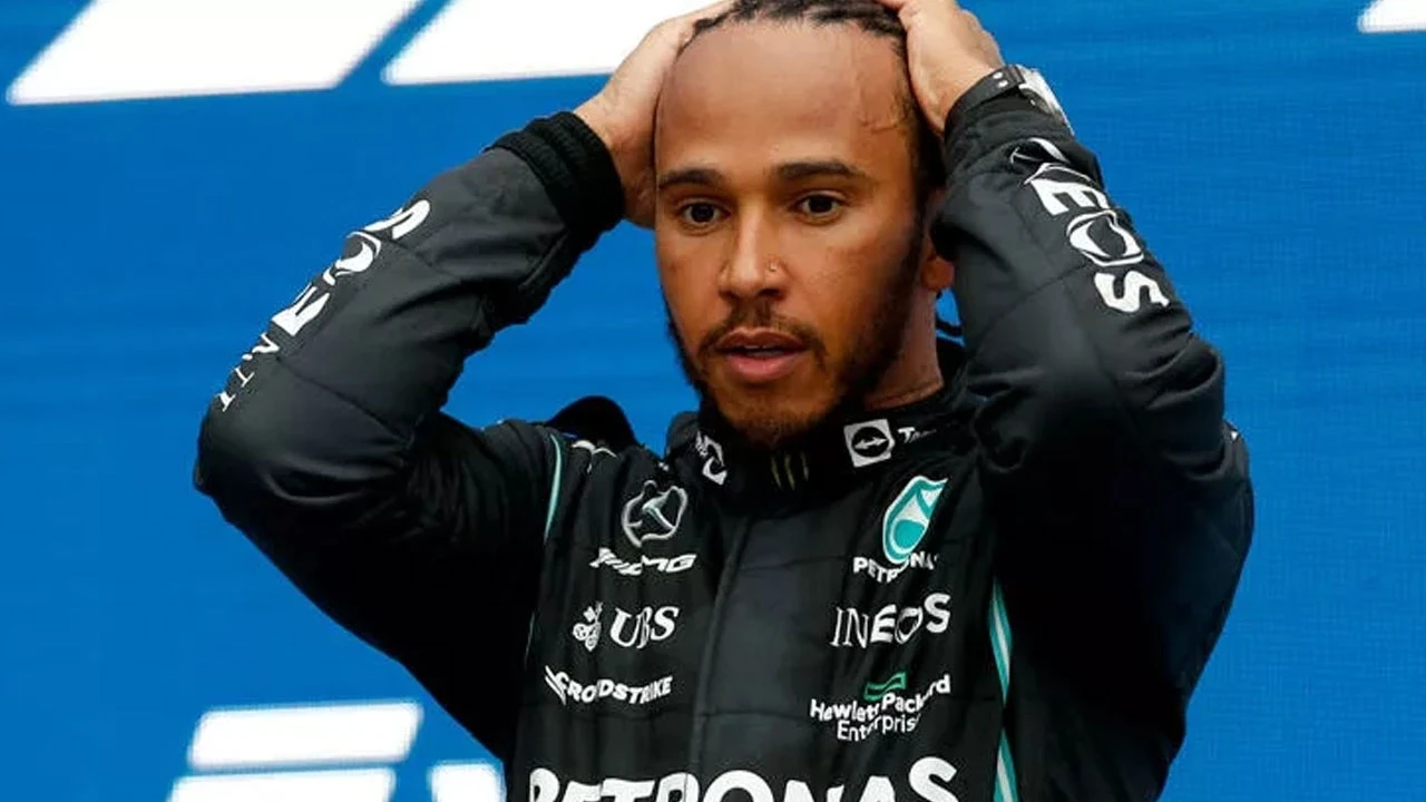 Hamilton'a ceza! Türkiye Grand Prix'sine 10 sıra geriden başlayacak