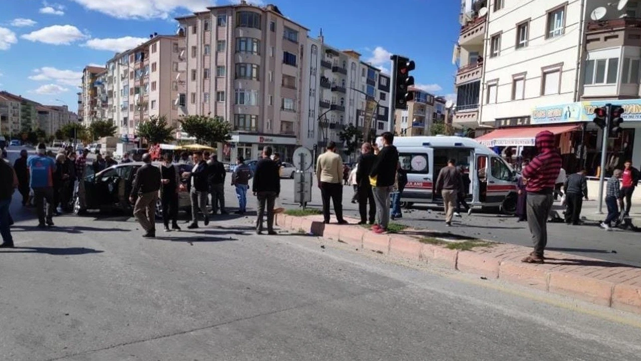 Kazaya şahit olan 2 genç ölümden saniyelerle kurtuldu