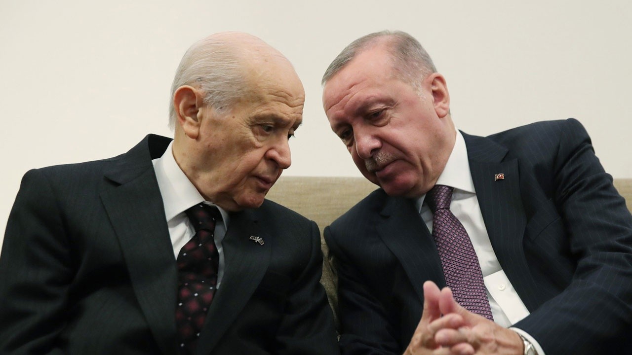 Erdoğan ve Bahçeli, Külliye&#039;de 1 saat görüştü