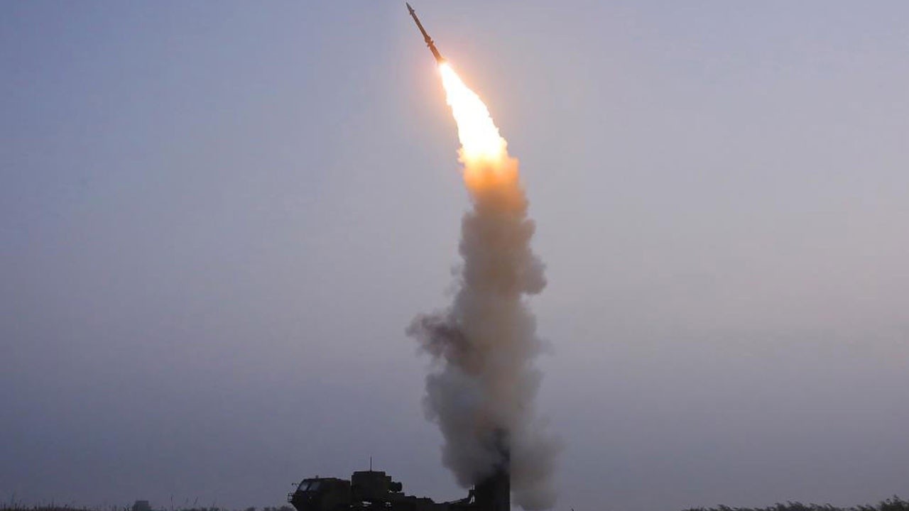 Kuzey Kore uçaksavar füzesini test etti
