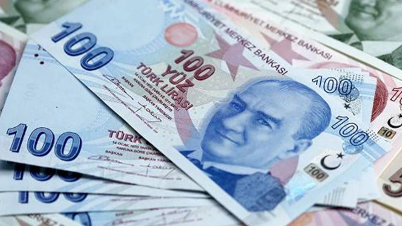 Memurlara fazla çalışma saati için zam! Fazla mesai ücretlerine ne kadar zam yapıldı?