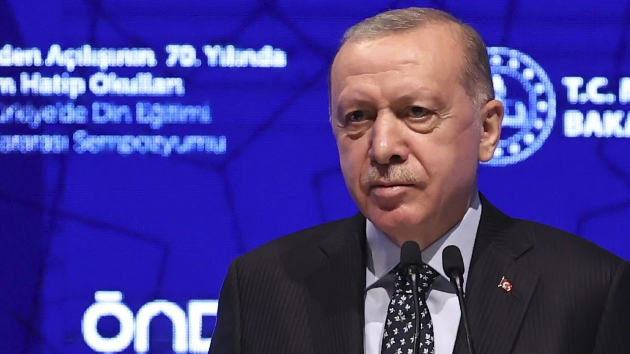 Son dakika! Cumhurbaşkanı Erdoğan: İmam hatiplilerin fetret devrini sonlandırdık