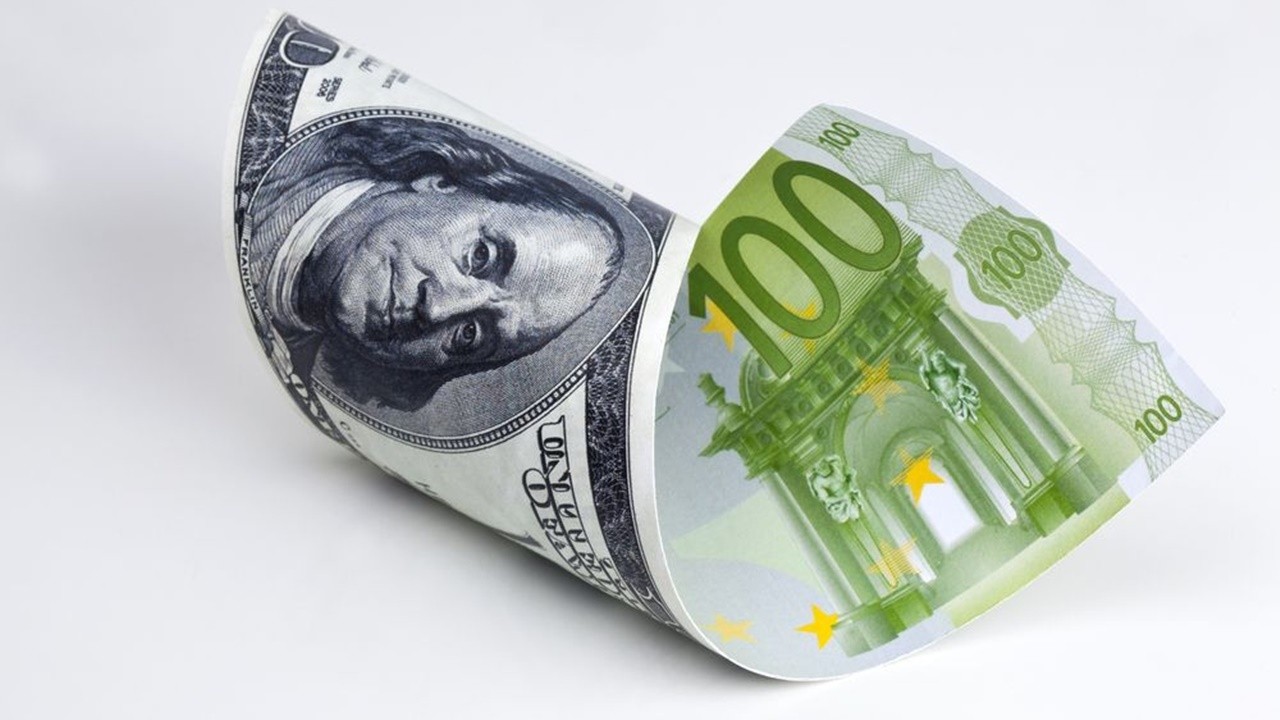 Sepet kur rekor kırdı, dolar ve euro zirveyi güncelledi