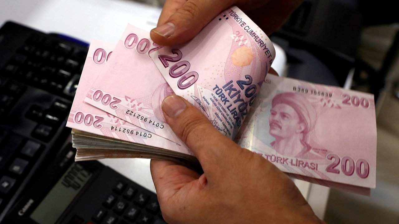 TL'nin değeri 6 ayın zirvesine oturdu