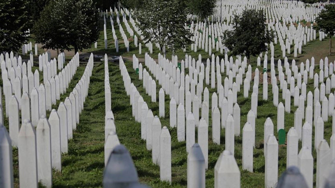 &quot;3. Dünya savaşı çıkabilir&quot; Bosna&#039;nın milli şairi Prof. Dr. Latiç, Balkanlarda kurulan tezgâhı anlattı