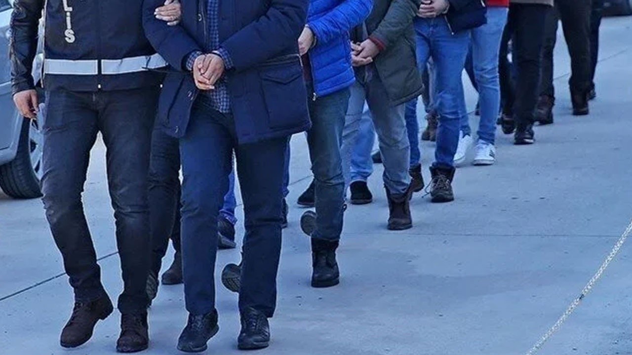 Ankara merkezli 40 ilde FETÖ operasyonu: 100 gözaltı kararı
