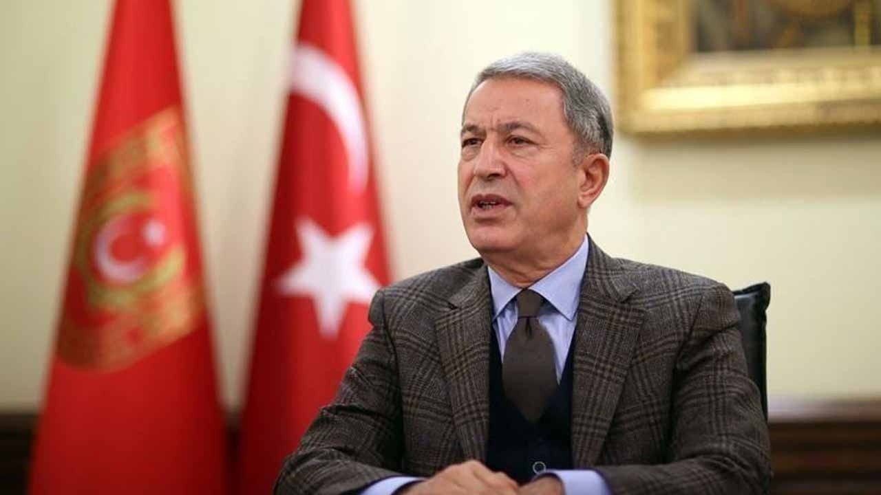 Milli Savunma Bakanı Hulusi Akar&#039;dan öğretmenler günü mesajı