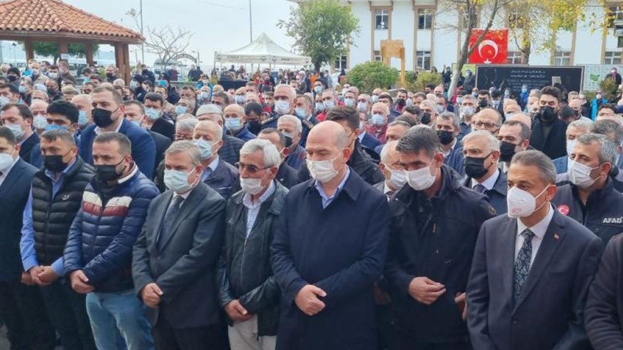 Bakan Soylu, sel kayıplarının gıyabi cenaze namazına katıldı