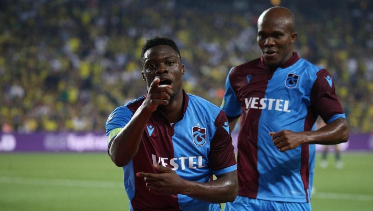 Beşiktaş&#039;tan Trabzonspor&#039;a transfer çalımı! Caleb Ekuban...