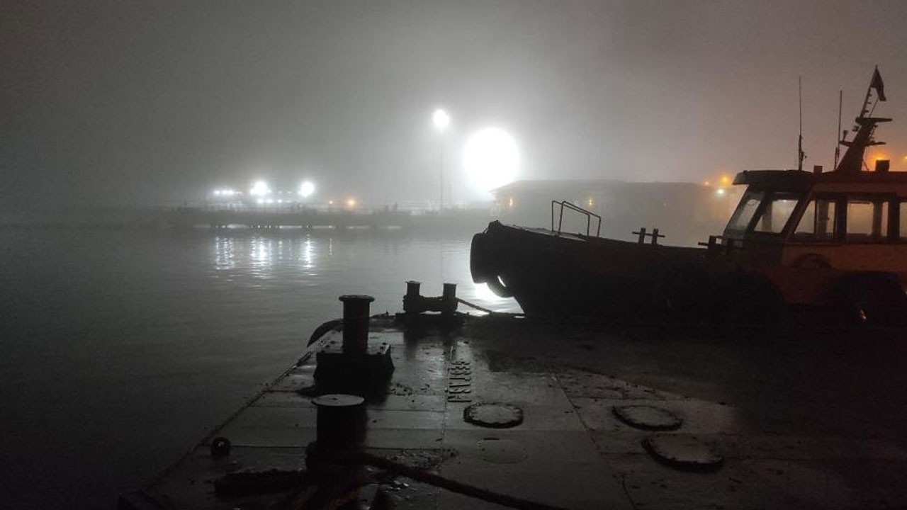 Çanakkale Boğazı&#039;nda ulaşıma sis engeli