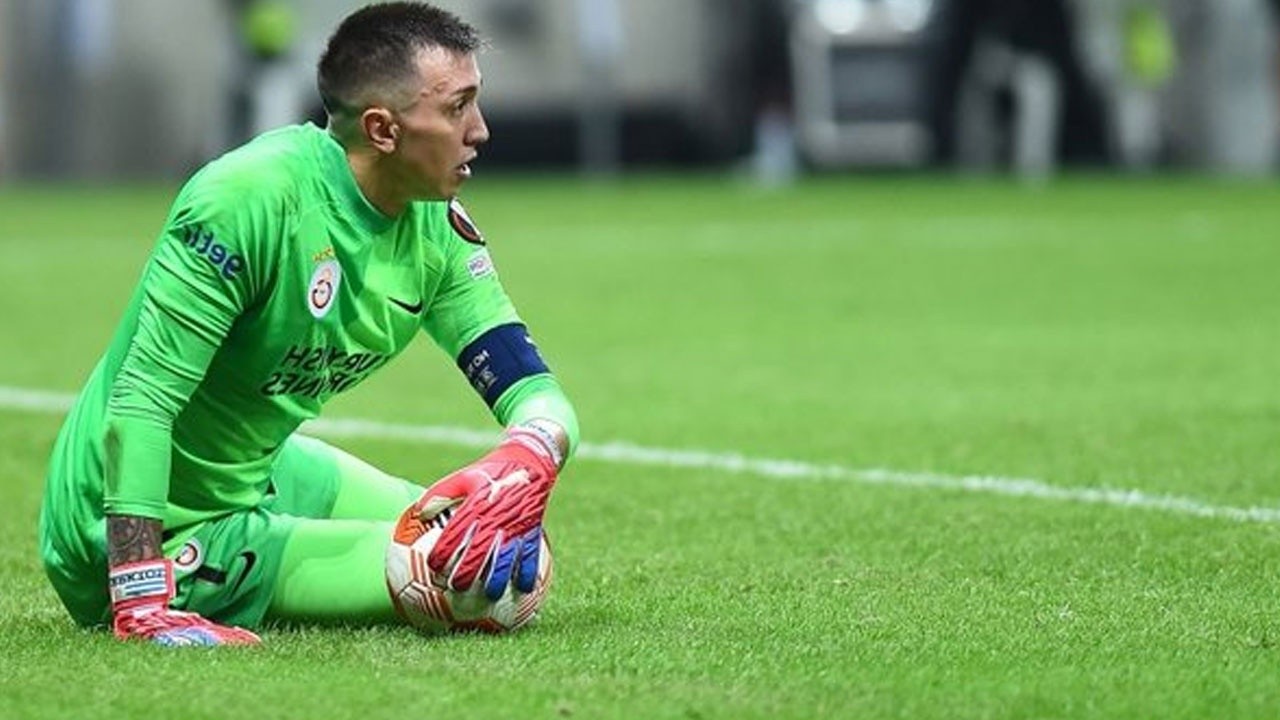 Derbi öncesi Galatasaray&#039;da Muslera endişesi