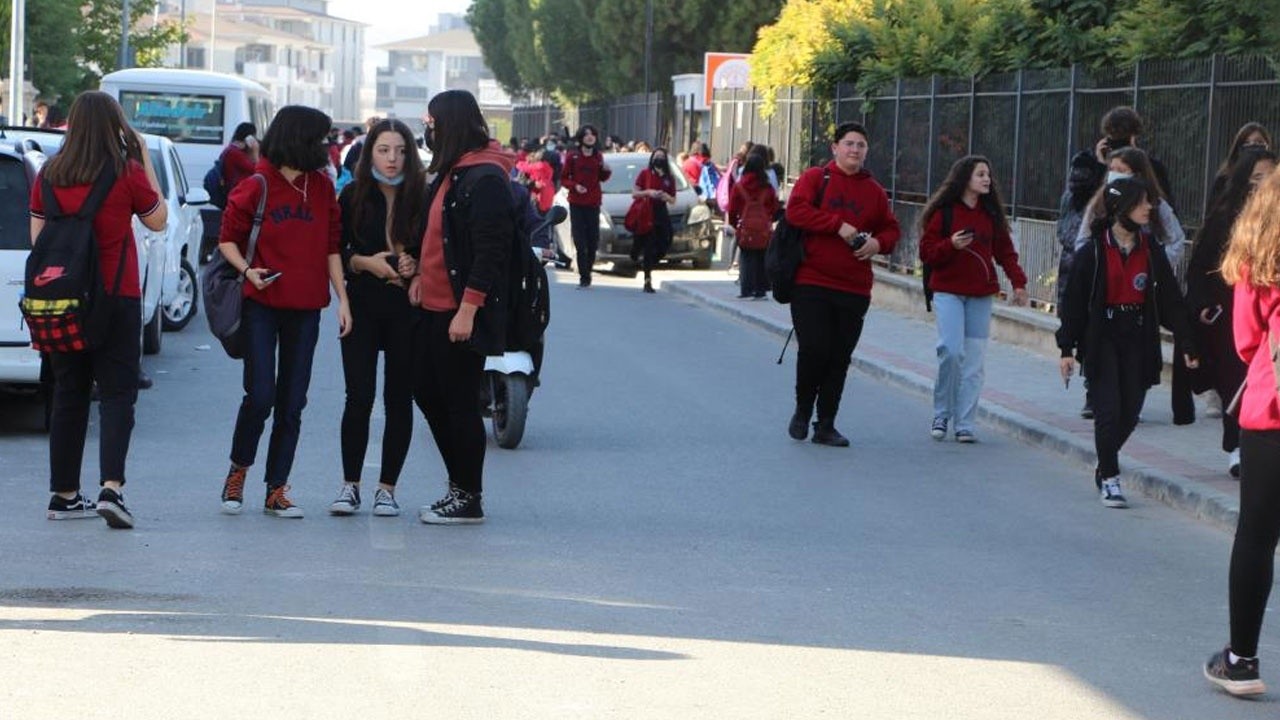 Derse girmeyen öğretmenin cansız bedeni depoda bulundu