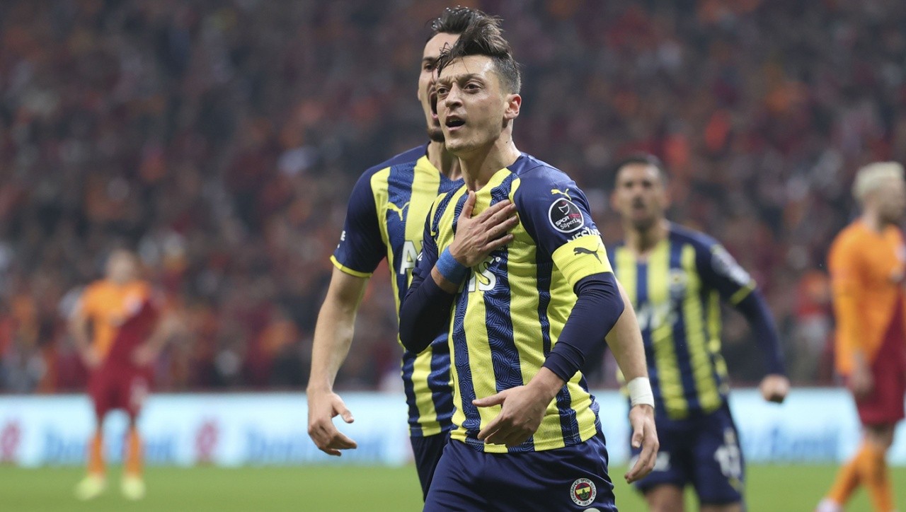 Dev derbide müthiş son! Maç Sonucu: Galatasaray 1-2 Fenerbahçe