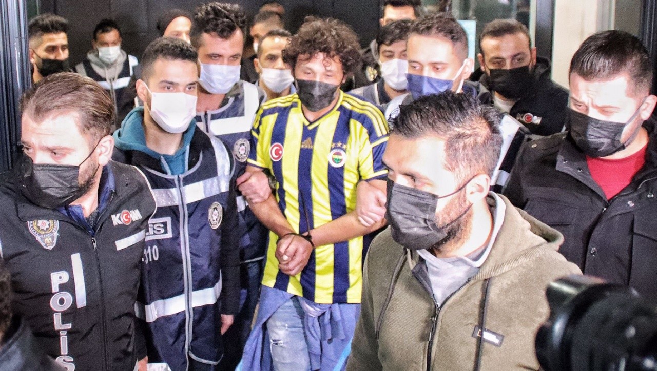 Fatih Aydın&#039;ın iadesinde tepki çeken görüntü! Fenerbahçe forması gündem oldu