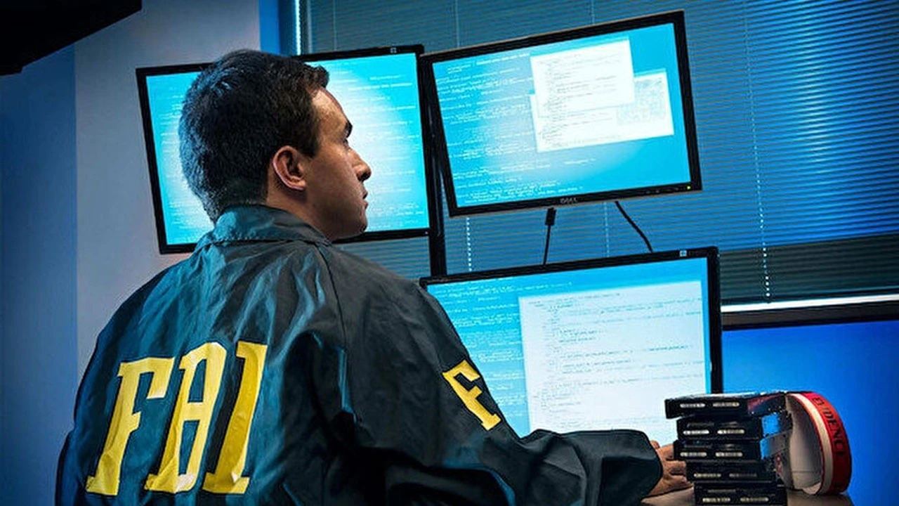 FBI'a siber saldırı: Yüzlerce sahte mail atıldı