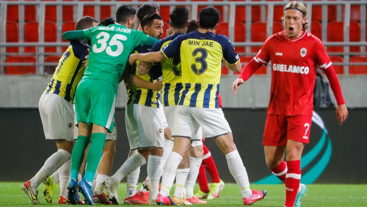 Fenerbahçe gol oldu yağdı! Maç Sonucu: Antwerp 0-3 Fenerbahçe