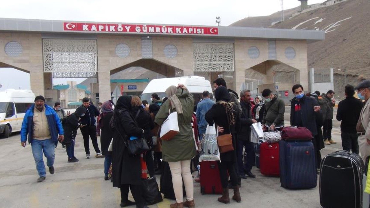 İran&#039;dan Van&#039;a &#039;Muhteşem Cuma&#039; göçü