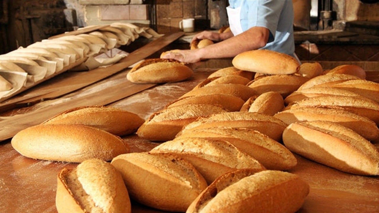 İstanbul&#039;da Halk Ekmek&#039;e zam! İşte yeni fiyat listesi...