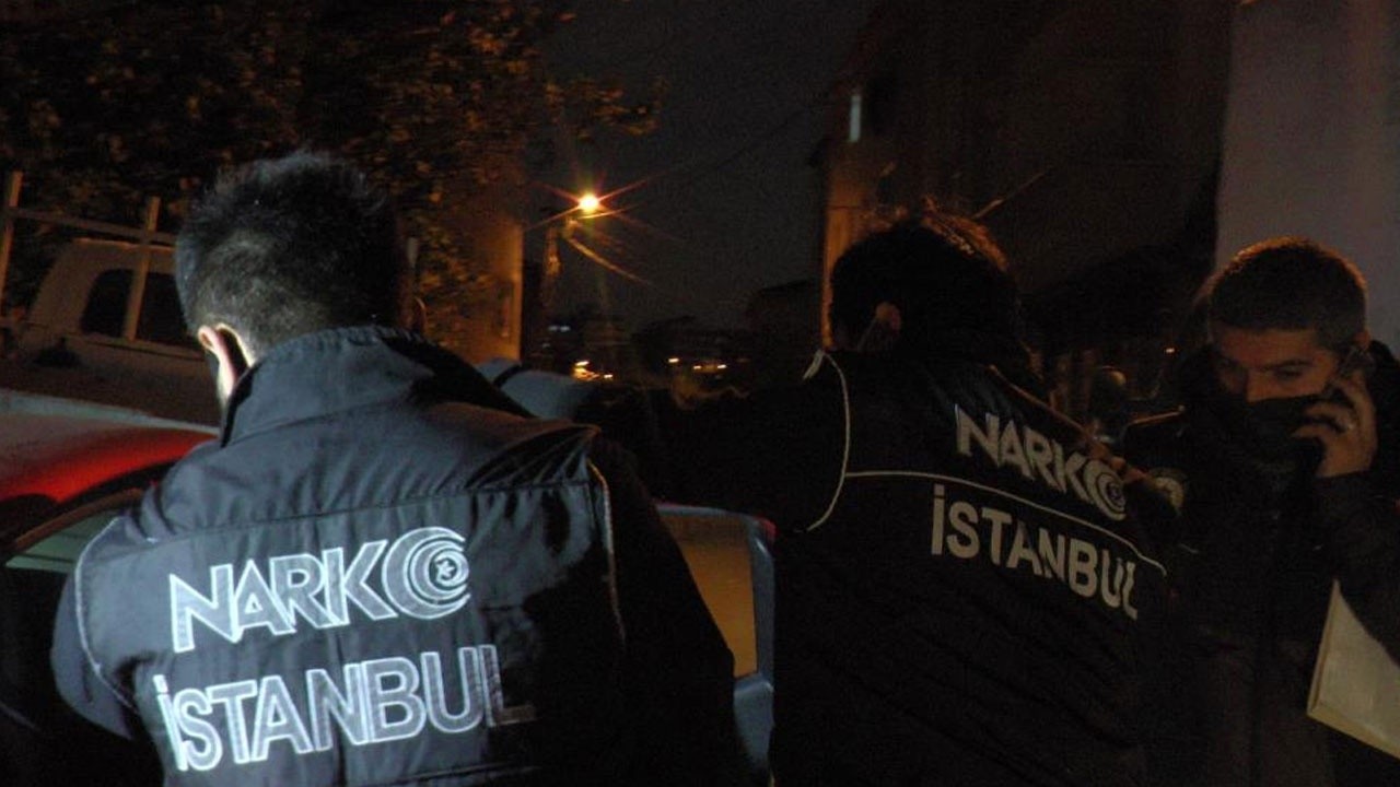 İstanbul&#039;da şafak vakti uyuşturucu baskını