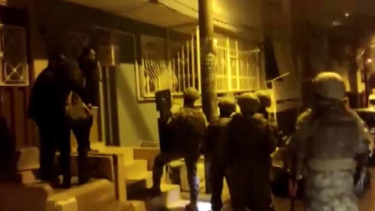 İzmir&#039;de PKK&#039;ya şafak operasyonu: 14 gözaltı