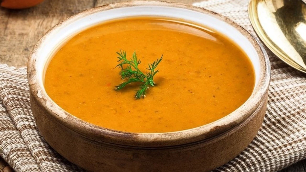 Kırmızı mercimek çorbası nasıl yapılır? İşte lokanta usulü mercimek çorbası tarifi!