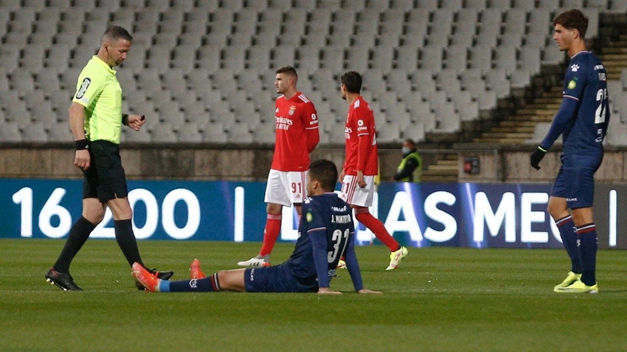 Koronavirüsün vurduğu Belenenses’e Benfica da acımadı! 9 kişilik takıma 7 gol