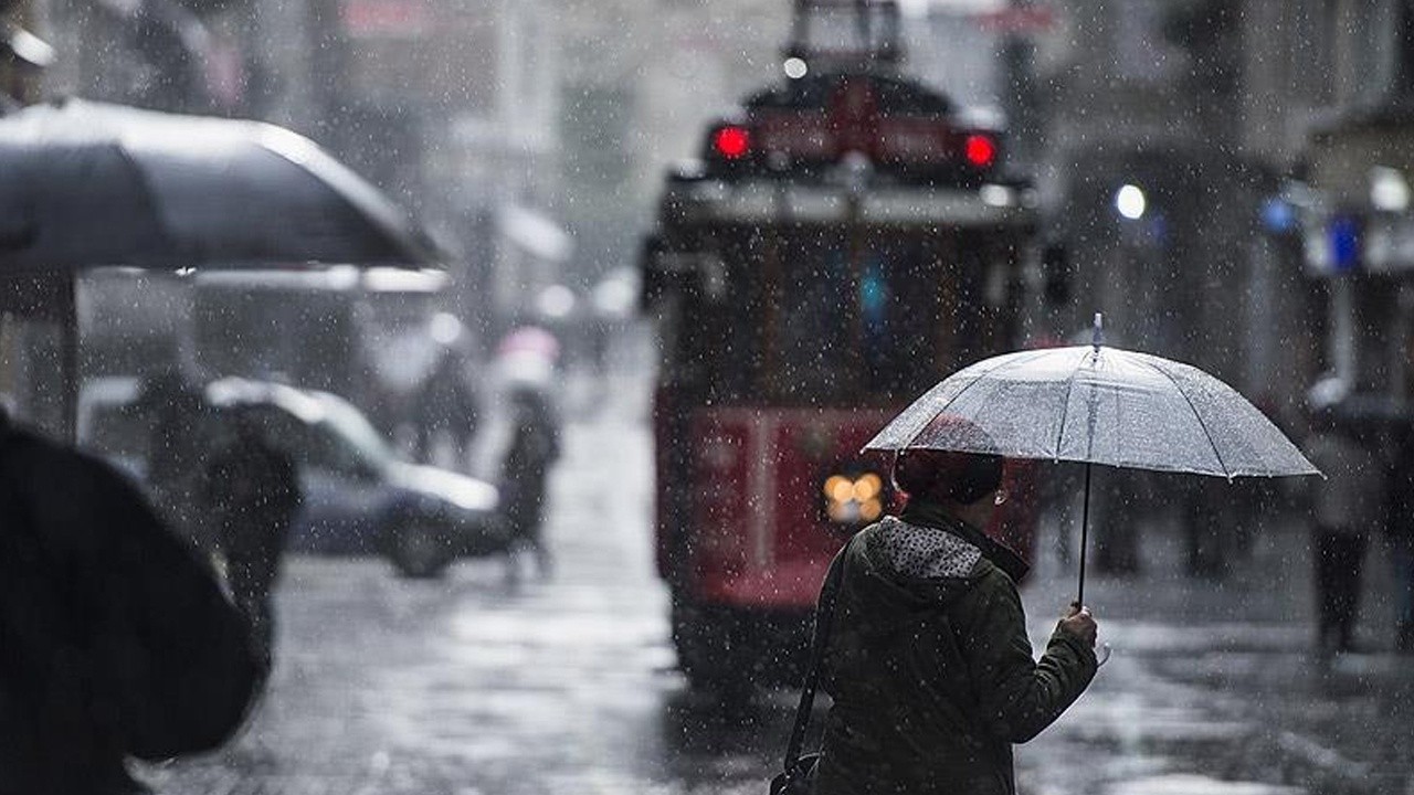 Meteoroloji İstanbul için saat verdi! 8 ilde sağanak uyarısı (15 Kasım hava durumu)