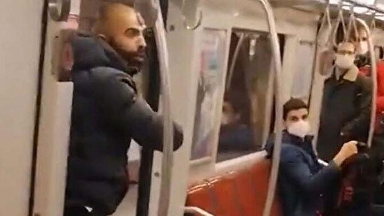 Metrodaki saldırgan bıçak çektiği kadınlardan &#039;maskeyi düzgün takmadıkları için&#039; şikayetçi oldu