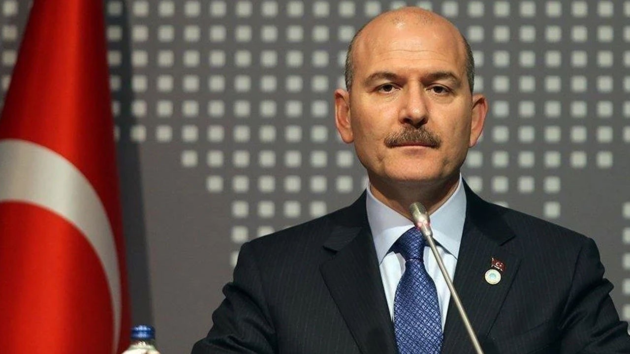 Bakan Soylu'dan terörle mücadeleden bahsederken gülen CHP'li Engin Özkoç'a tepki