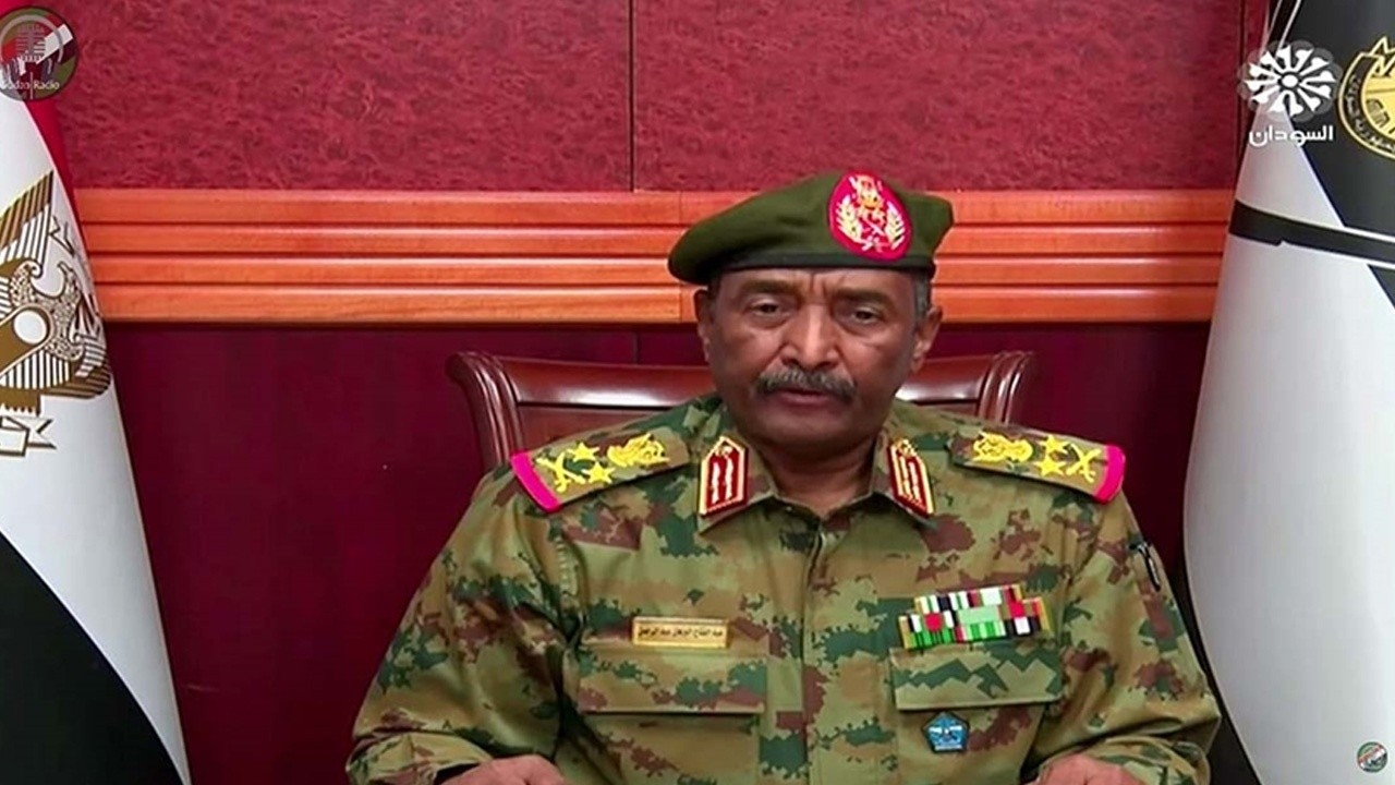 Sudan Ordusu Komutanı, 4 bakanın serbest kalmasına karar verdi